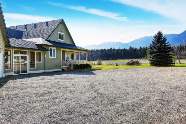Driveway Gravel Leveling in Warren