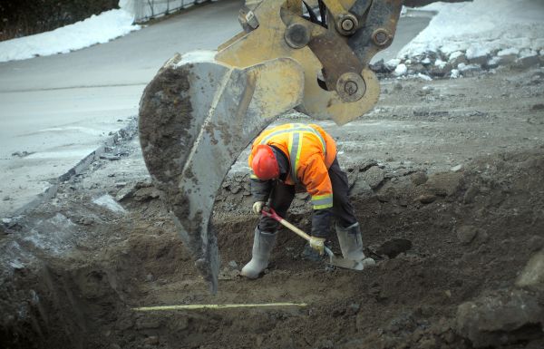 Drain Excavation in Warren